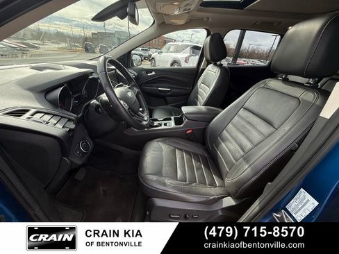 Used 2017 Ford Escape Titanium image 22