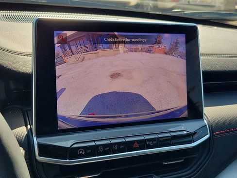 Used 2025 Jeep Compass Trailhawk w/ Trailhawk Elite Group image 33