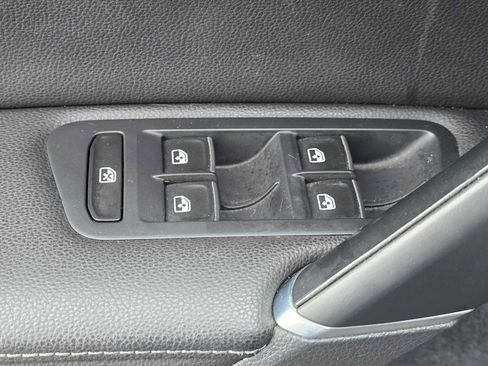 Used 2017 Volkswagen Golf Alltrack SEL image 25