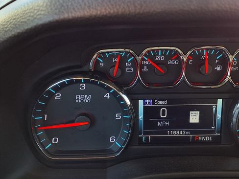 Used 2019 Chevrolet Tahoe LT image 15