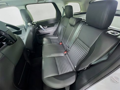 Used 2024 Land Rover Discovery Sport S image 26