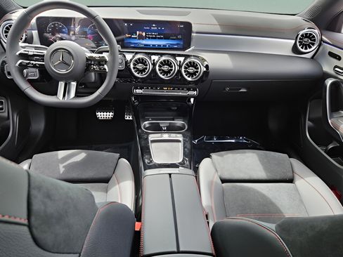 New 2026 Mercedes-Benz CLA 250 image 12