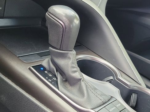 Used 2024 Toyota Camry SE FWD image 27