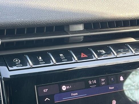 Used 2023 Jeep Grand Cherokee L Laredo AWD/4WD image 41