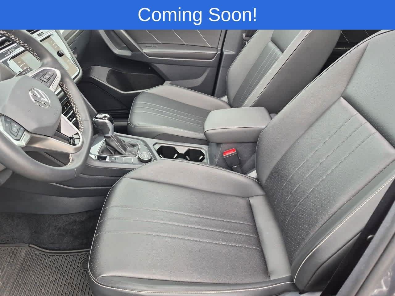 Used 2024 Volkswagen Tiguan SE AWD/4WD image 16