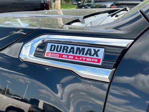 Used 2021 GMC Sierra 3500 Denali w/ Denali Ultimate Package AWD/4WD image 17