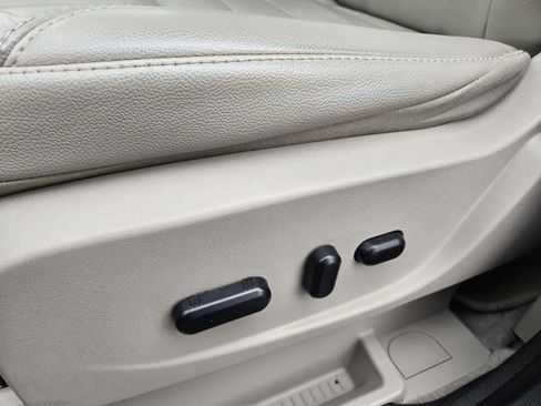 Used 2016 Ford Escape Titanium w/ Equipment Group 301A image 12