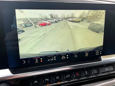 Used 2024 Chevrolet Silverado 1500 High Country w/ Z71 Off-Road Package image 20