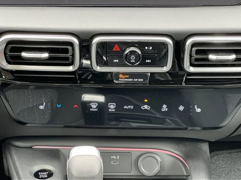 New 2026 Nissan Sentra SV FWD image 4