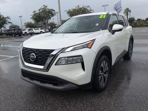 Used 2021 Nissan Rogue SV FWD image 8