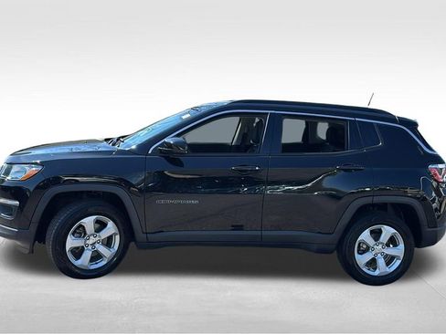 Used 2020 Jeep Compass Latitude w/ Cold Weather Group AWD/4WD image 4