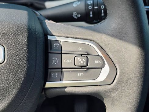 Used 2025 Jeep Compass Limited AWD/4WD image 18