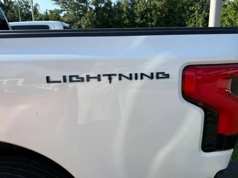 Used 2024 Ford F150 Lightning Flash AWD/4WD image 6