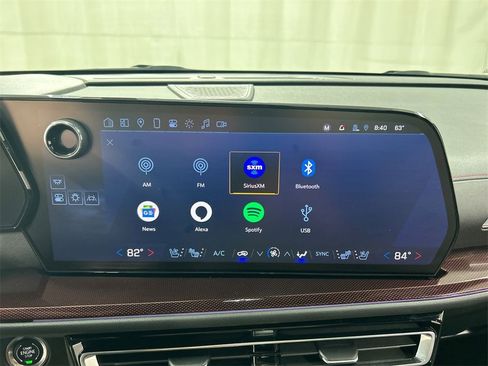 Used 2024 Chevrolet Traverse RS image 14