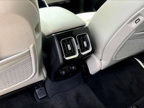 Certified 2023 Kia Sorento SX AWD/4WD image 10