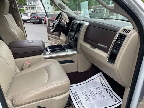 Used 2015 RAM 2500 Laramie AWD/4WD image 17