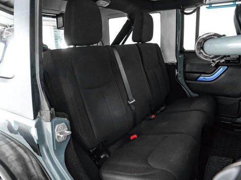 Used 2015 Jeep Wrangler Unlimited Sport w/ Power Convenience Group image 33