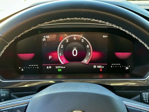 Used 2023 Volkswagen Tiguan SE R-Line image 34