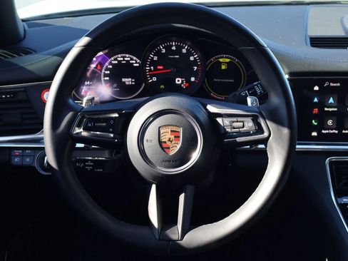 Certified 2022 Porsche Panamera Platinum Edition image 15