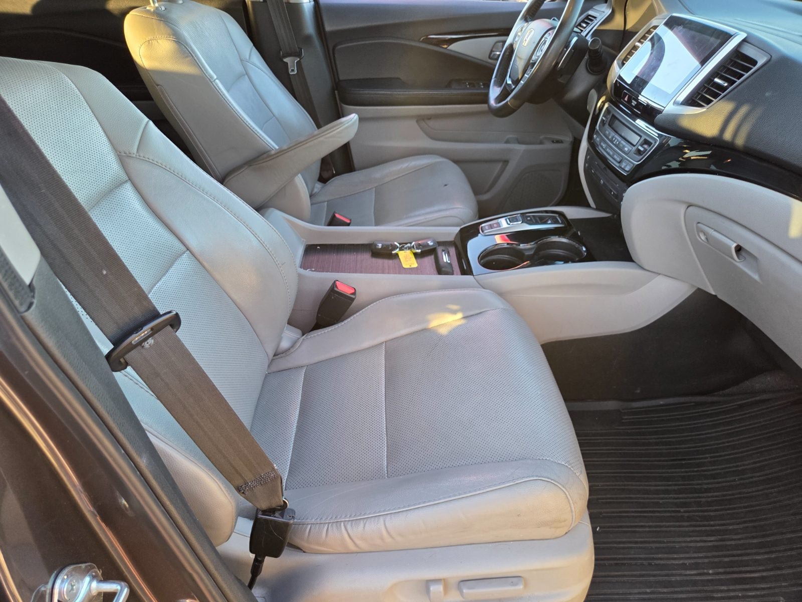 Used 2017 Honda Pilot Elite image 15
