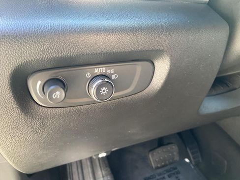 Used 2023 Chevrolet Traverse LT w/ LPO, Floor Liner Package AWD/4WD image 25