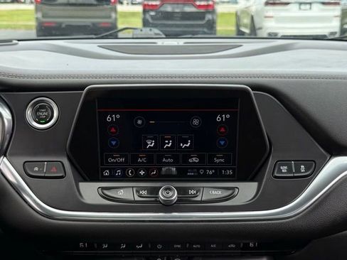Used 2022 Chevrolet Blazer LT AWD/4WD image 25