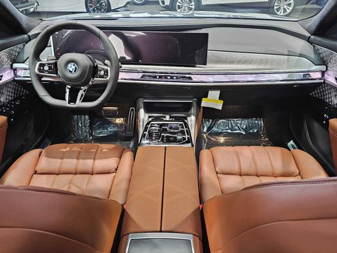 New 2026 BMW 750e xDrive w/ Executive Package image 10