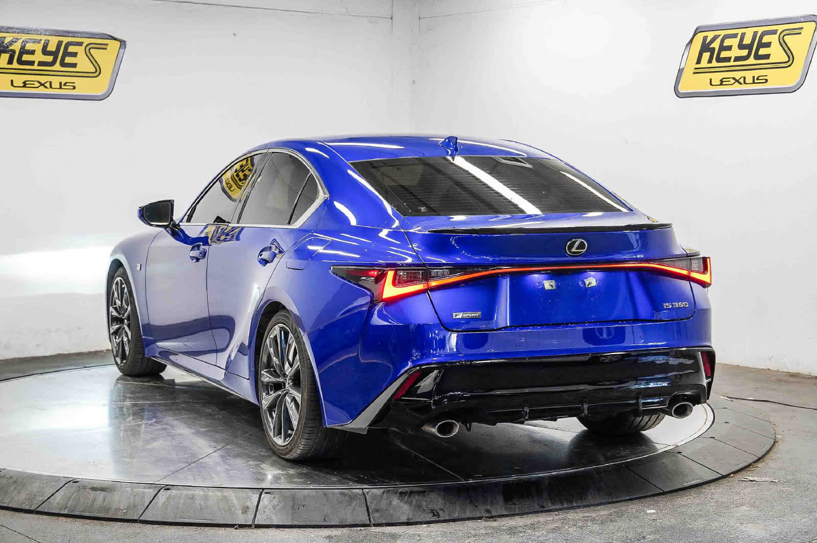 Used 2021 Lexus IS 350 F Sport w/ Navigation Package RWD image 2