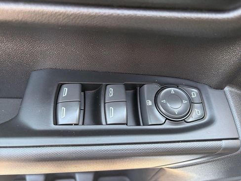 Used 2022 Chevrolet Silverado 1500 Custom AWD/4WD image 14