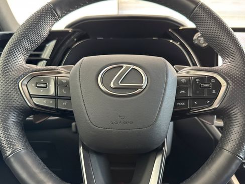 Used 2026 Lexus TX 500h AWD w/ Technology Package image 32