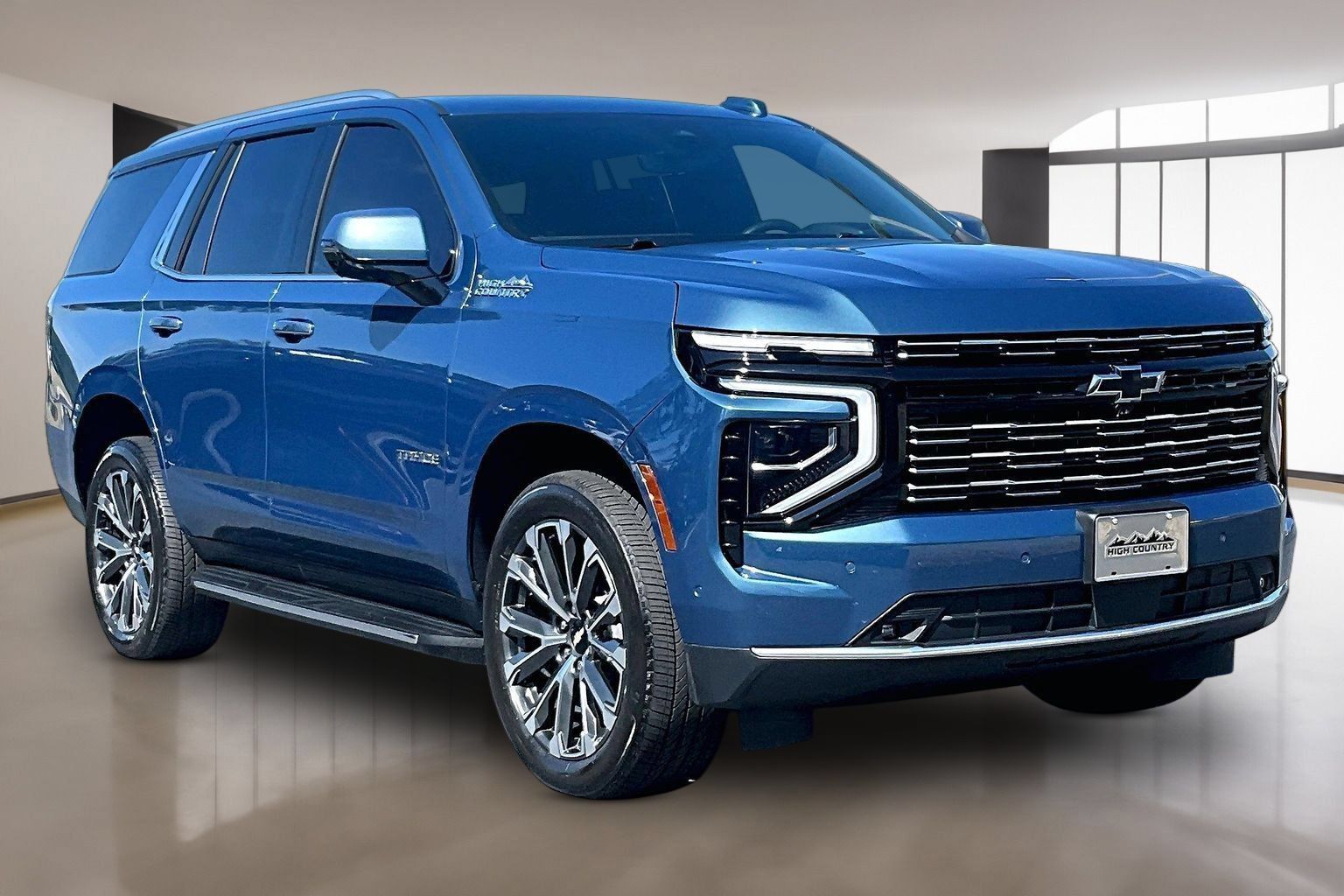 Used 2025 Chevrolet Tahoe High Country RWD image 1