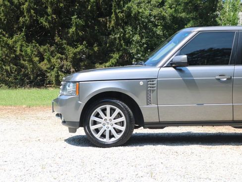 Used 2011 Land Rover Range Rover Supercharged AWD/4WD image 8