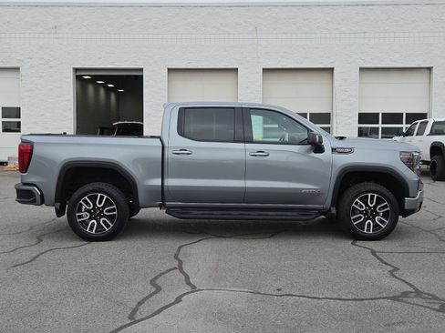 Certified 2024 GMC Sierra 1500 AT4 w/ Technology Package AWD/4WD image 15
