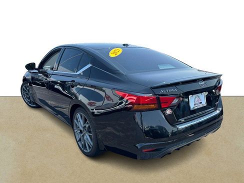 Used 2023 Nissan Altima 2.0 SR FWD image 6