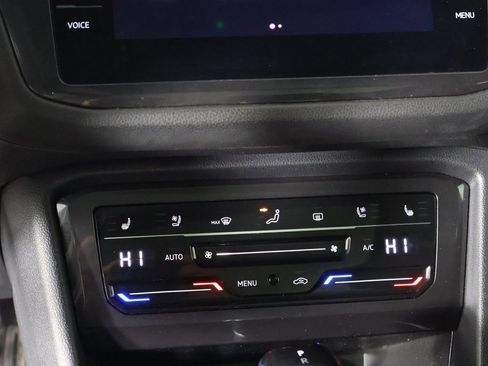 Used 2022 Volkswagen Tiguan SEL R-Line image 46