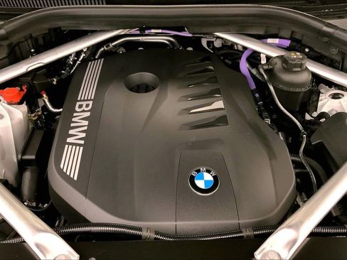 New 2026 BMW X5 xDrive40i w/ Climate Comfort Package AWD/4WD image 8