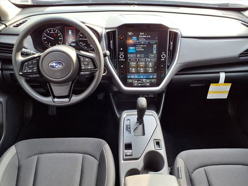 Used 2025 Subaru Crosstrek 2.0i Premium image 4