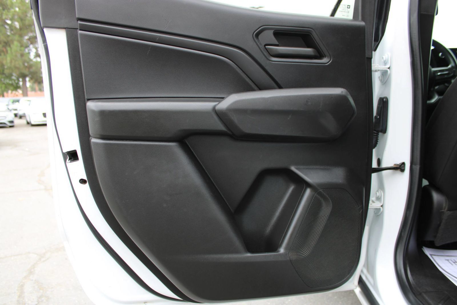 Used 2024 Chevrolet Colorado Trail Boss w/ Technology Package AWD/4WD image 11