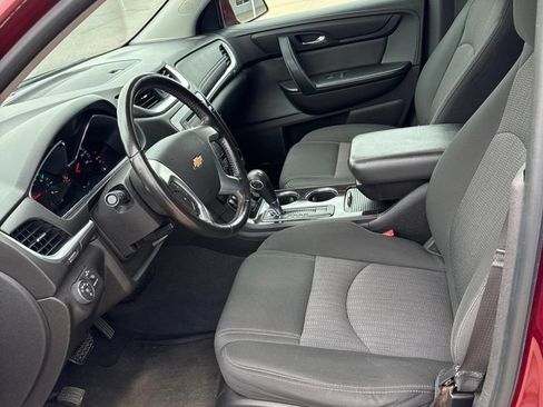 Used 2015 Chevrolet Traverse LT w/ Traveler's Package AWD/4WD image 14