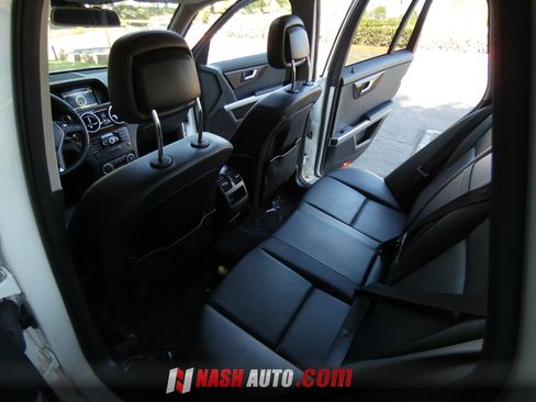 Used 2014 Mercedes-Benz GLK 350 2WD w/ Premium 1 Package image 37