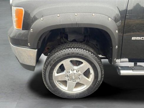 Used 2012 GMC Sierra 2500 SLT w/ SLT Convenience Package image 26