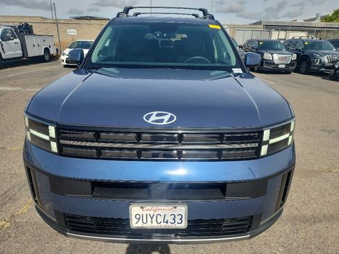 Used 2025 Hyundai Santa Fe Limited FWD image 2