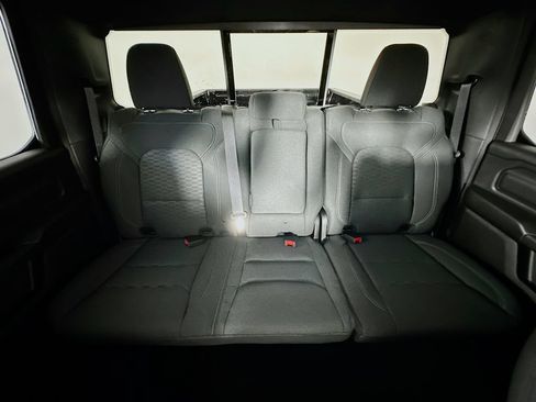 New 2026 RAM 1500 Express AWD/4WD image 10