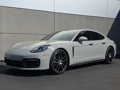 Certified 2023 Porsche Panamera image 1