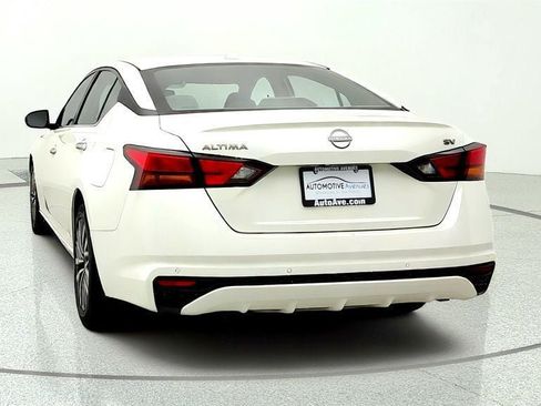 Used 2023 Nissan Altima 2.5 SV FWD image 6