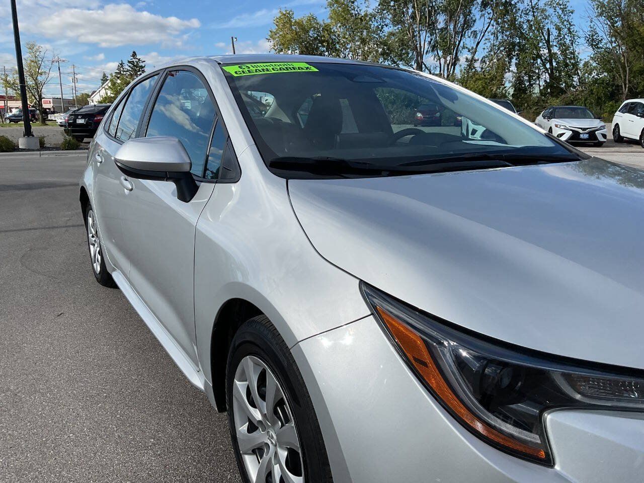 Used 2025 Toyota Corolla LE FWD image 11