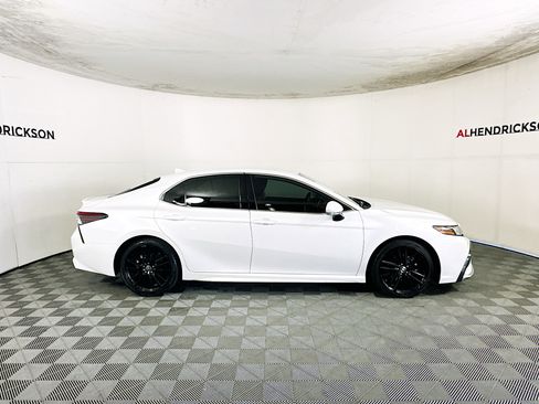 Used 2022 Toyota Camry XSE image 2