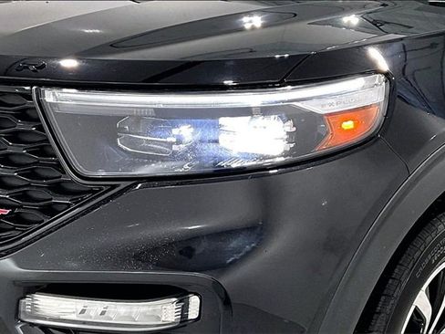 Used 2020 Ford Explorer ST w/ Premium Technology Package image 34