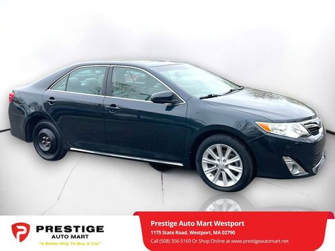 Used 2014 Toyota Camry XLE w/ Leather Package FWD image 1