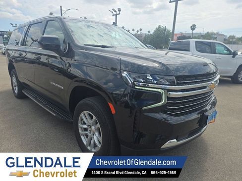 Certified 2024 Chevrolet Suburban LT AWD/4WD image 7
